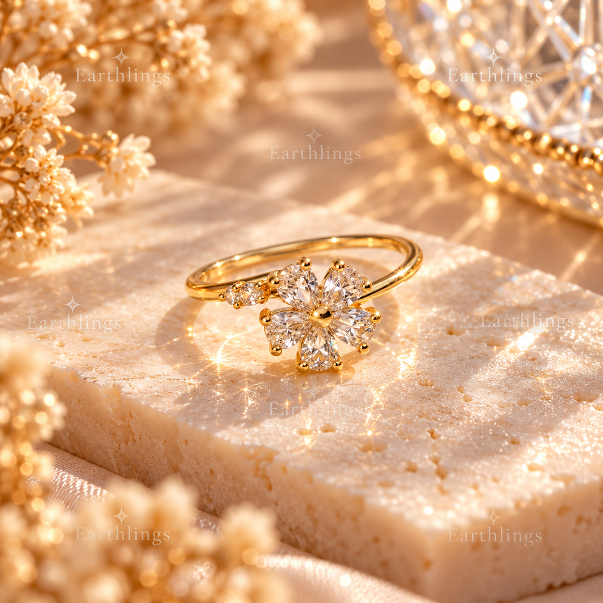 Earthlings Gold Daisy Ring